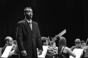 USP-Filarmônica com o aluno solista David Araujo - Teatro Municipal de São Carlos (Foto: Tiago Araujo)